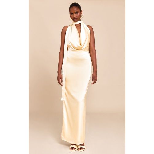 Robe longue satinée à col bénitier drapé - PrettyLittleThing - Modalova