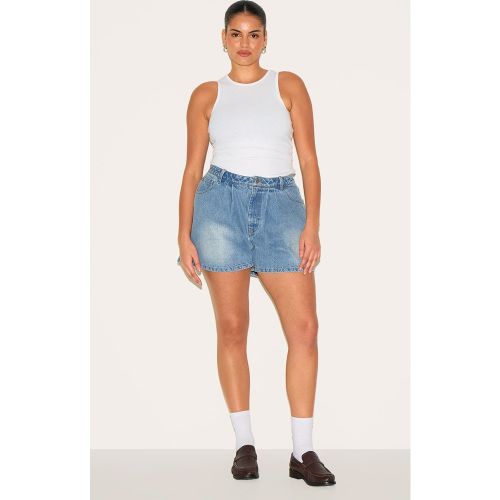 Plus Short en jean à taille haute et ourlets larges | Taille 54 - PrettyLittleThing - Modalova