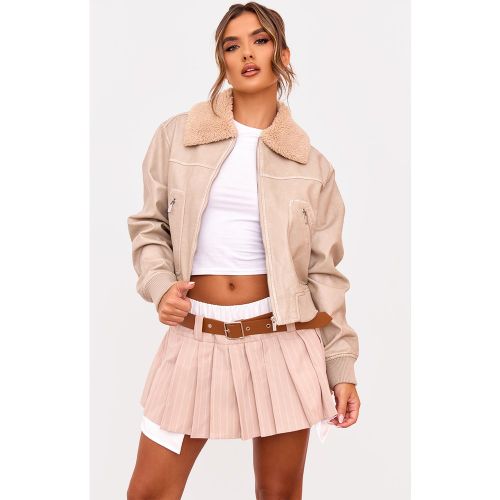 Veste courte en PU doux à col replié contrastant - PrettyLittleThing - Modalova