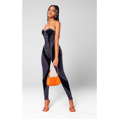 Combinaison bustier en jean à parties contrastantes | Taille 32 - PrettyLittleThing - Modalova