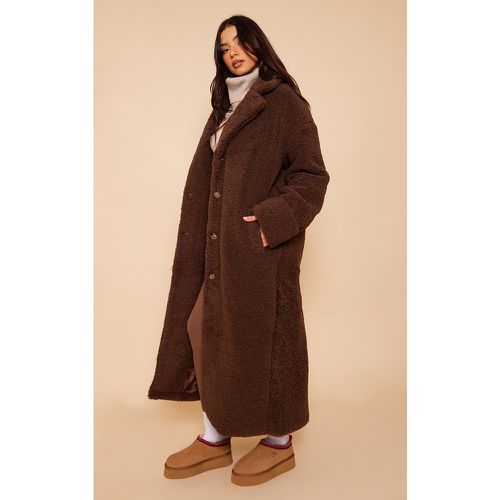 Manteau oversize en imitation mouton à manches retroussées - PrettyLittleThing - Modalova