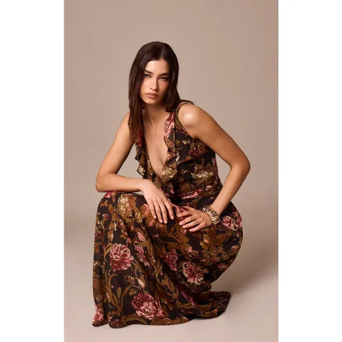 Robe longue en mousseline de soie fleurie à détail froncé - PrettyLittleThing - Modalova