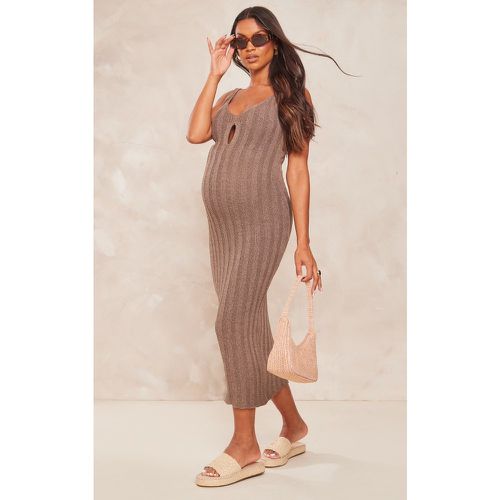 Maternité Robe de grossesse mi-longue en maille tricot découpée - PrettyLittleThing - Modalova