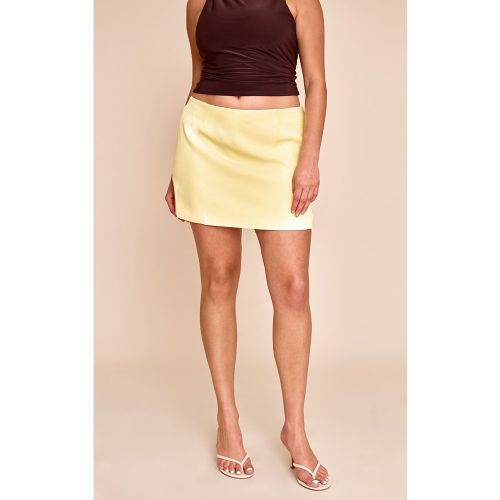Plus Mini-jupe trapèze tissée - PrettyLittleThing - Modalova
