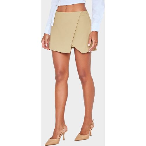 Jupe-short de tailleur tissée style portefeuille - PrettyLittleThing - Modalova