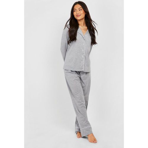 Ensemble De Pyjama Boutonné À Manches Longues - 34 - boohoo - Modalova