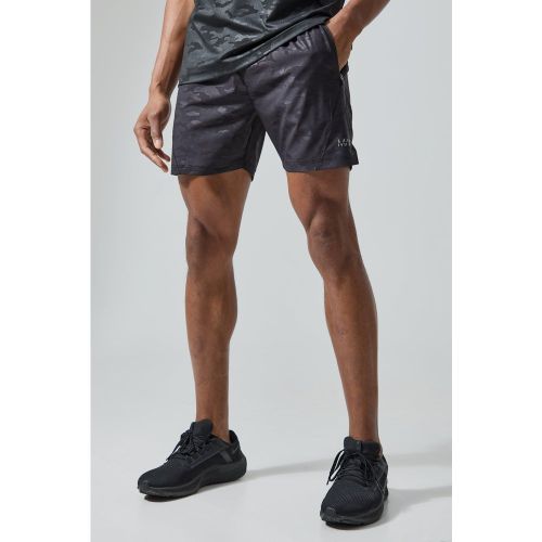 Short de sport performance imprimé camouflage - MAN Active - L - Boohooman - Modalova