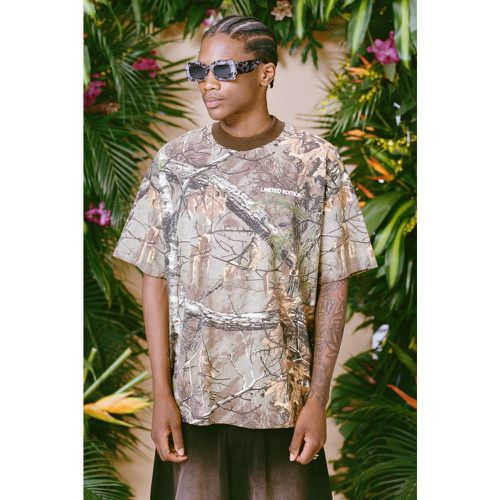 T-shirt oversize imprimé camouflage à col montant - Boohooman - Modalova