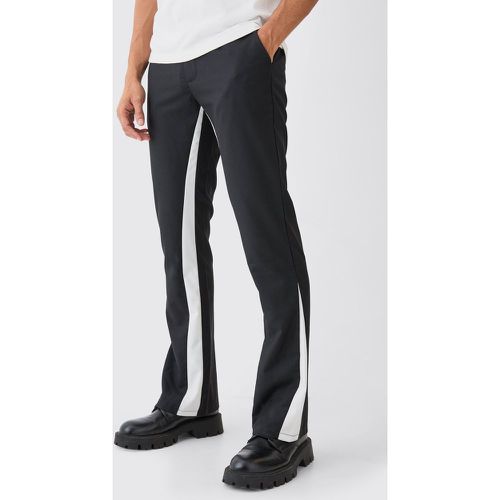 Pantalon flare ajusté - 30 - Boohooman - Modalova