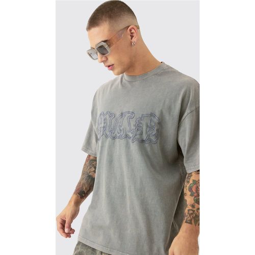Oversized Acid Wash Official Embroidered Distressed T-shirt - Boohooman - Modalova