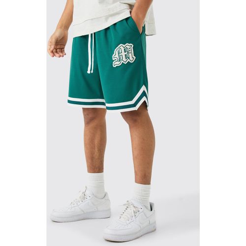 Short de basket large en mesh à écusson M - S - Boohooman - Modalova