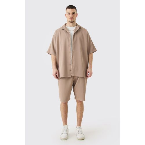 Tall Short Sleeve Oversized Pleated Shirt & Short Set - Boohooman - Modalova