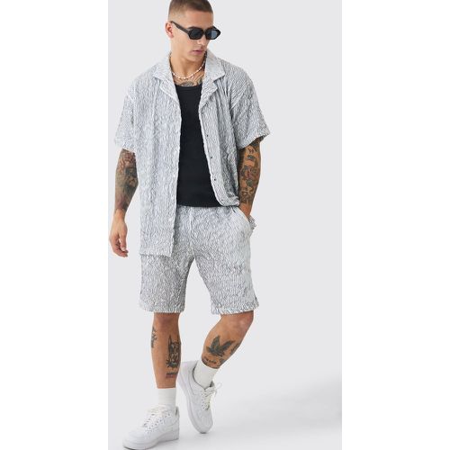 Ensemble bicolore avec chemise oversize plissée et short - XL - Boohooman - Modalova