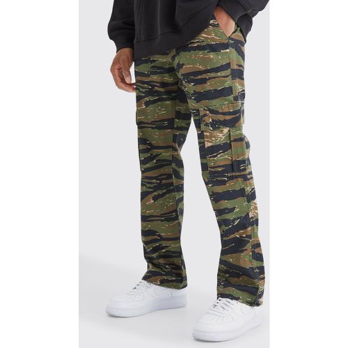 Pantalon droit à imprimé camouflage - 28 - Boohooman - Modalova