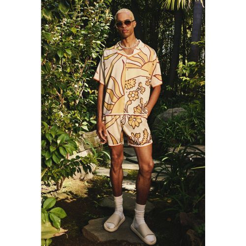 Ensemble satiné à manches courtes avec chemise oversize et short - M - Boohooman - Modalova
