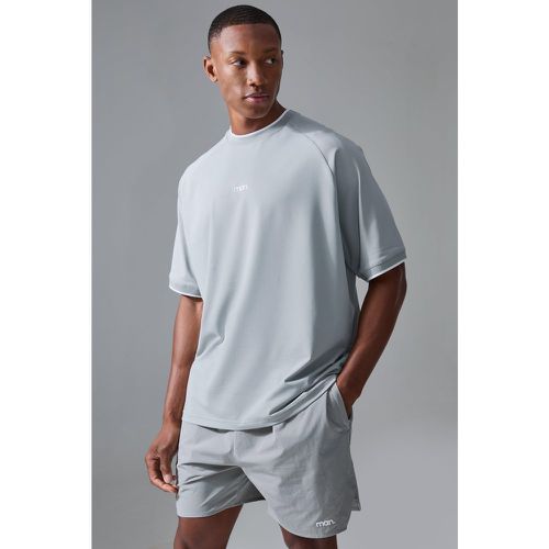 T-shirt de sport oversize performance - MAN homme - L - Boohooman - Modalova