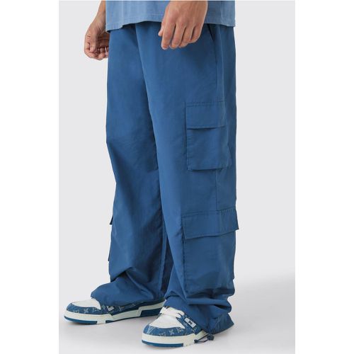 Elastic Waist Multi Pocket Parachute Trousers - Boohooman - Modalova