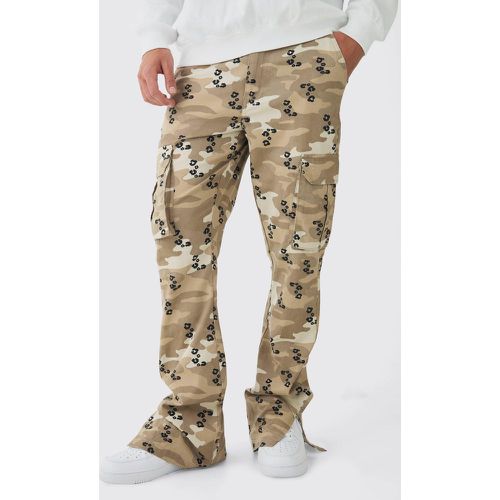 Pantalon cargo flare à taille fixe et imprimé camouflage - 28 - Boohooman - Modalova