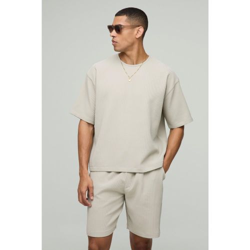 Ensemble oversize plissé avec t-shirt et short - S - Boohooman - Modalova