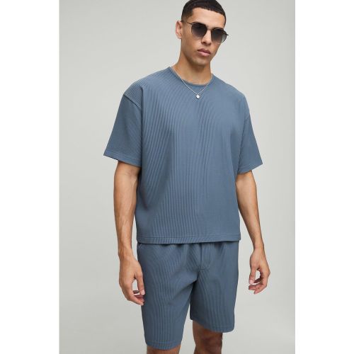 Ensemble oversize plissé avec t-shirt et short - S - Boohooman - Modalova