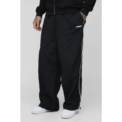 Tall - Pantalon rayé à broderie parachute - 2XL - Boohooman - Modalova