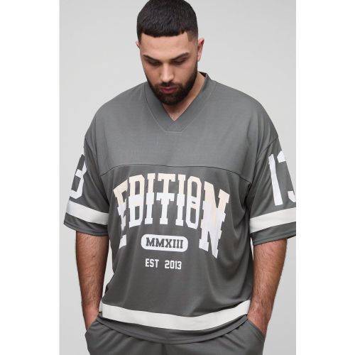 Grande taille - T-shirt universitaire à col V en mesh - 2XL - Boohooman - Modalova