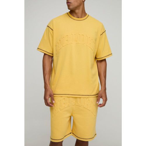 Oversized Peached Embossed Contrast Stitch T-Shirt & Dropped Crotch Shorts Set homme - S - Boohooman - Modalova