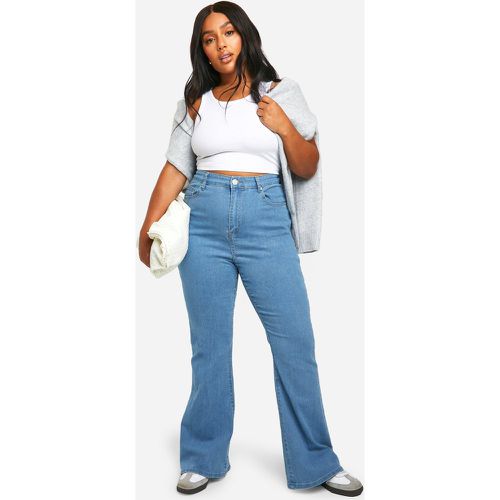 Grande Taille - Jean Flare - 50 - boohoo - Modalova