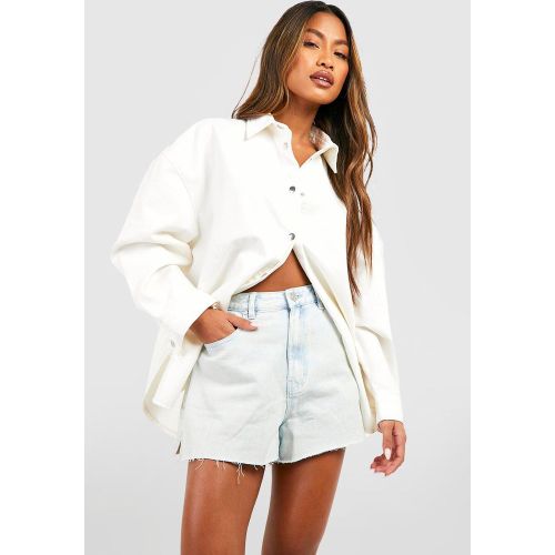 Short En Jean À Bords Bruts - 32 - boohoo - Modalova