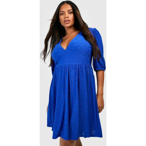 Grande Taille - Robe Patineuse Brodée - 50 - boohoo - Modalova