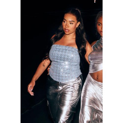 Crop Top Bandeau En Jean À Paillettes - 40 - boohoo - Modalova