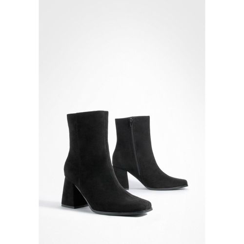 Bottines En Faux Daim À Talon Carré - Pointure Large - 38 - boohoo - Modalova