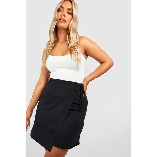 Grande Taille - Mini-Jupe Portefeuille - boohoo - Modalova