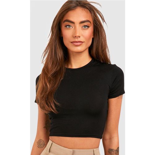 Crop Top À Col Rond Et Manches Courtes - 34 - boohoo - Modalova