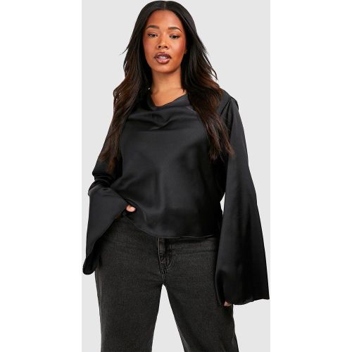 Grande Taille - Blouse Satinée À Manches Évasées Et Col Bénitier - 50 - boohoo - Modalova