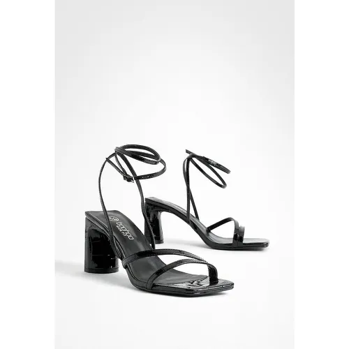 Sandales Asymétriques À Petit Talon - Pointure Large - 40 - boohoo - Modalova