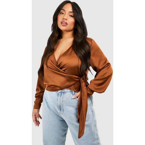 Grande Taille - Blouse Cache-Cœur Satinée - 54 - boohoo - Modalova