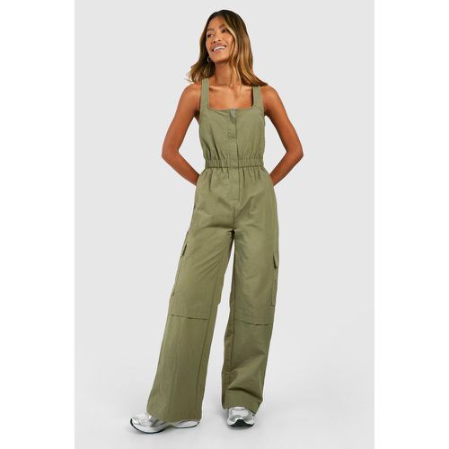 Cargo Woven Utility Scoop Jumpsuit - boohoo - Modalova