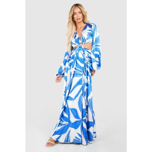 Abstract Print Cut Out Ring Detail Maxi Dress - boohoo - Modalova