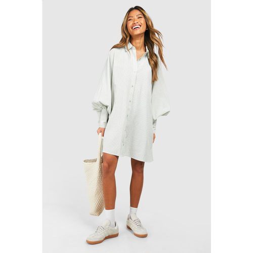 Robe Chemise Oversize À Rayures Et Manches Chauve-Souris - 38 - boohoo - Modalova