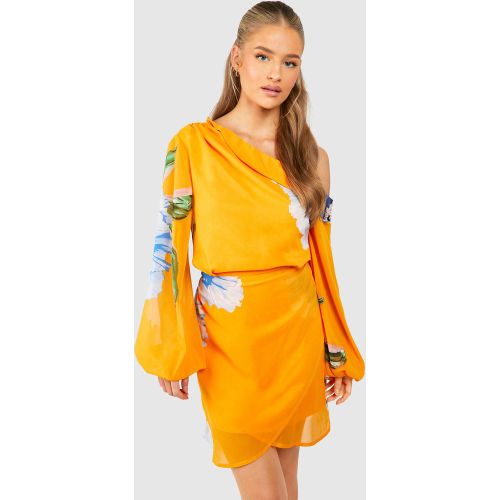 Robe Asymétrique En Mousseline De Soie À Imprimé Fleuri - 36 - boohoo - Modalova