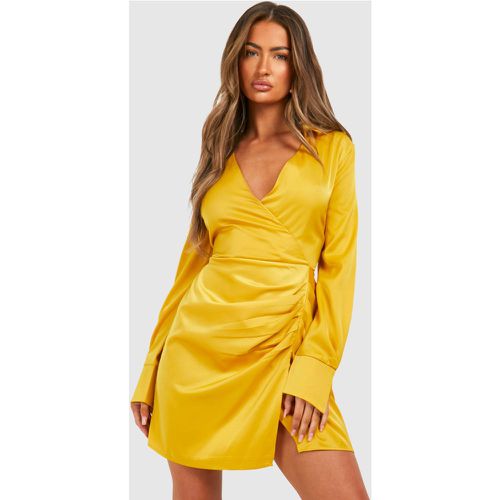 Collared Plunge Shirt Dress - boohoo - Modalova