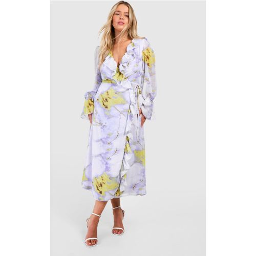 Grande Taille - Robe Portefeuille À Volants Et Imprimé Fleuri - 44 - boohoo - Modalova