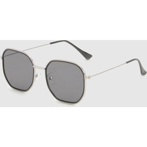 Tinted Metal Frame Round Sunglasses - - boohoo - Modalova