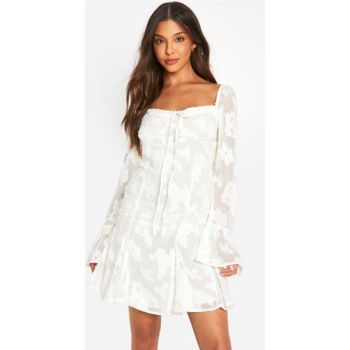 Robe Courte Fleurie En Mousseline De Soie - 36 - boohoo - Modalova