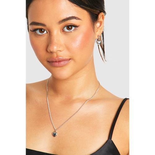 Ensemble Avec Pendentif Cœur Et Boucles D'Oreilles - One Size - boohoo - Modalova