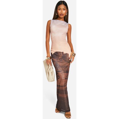 Robe Longue Imprimée En Mesh À Col Bateau - 40 - boohoo - Modalova