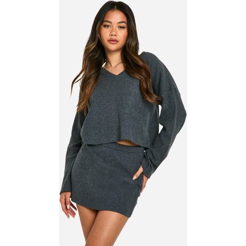 Ensemble Top À Col V En Maille Brossée Avec Top À Col V Et Mini-Jupe - 34 - boohoo - Modalova