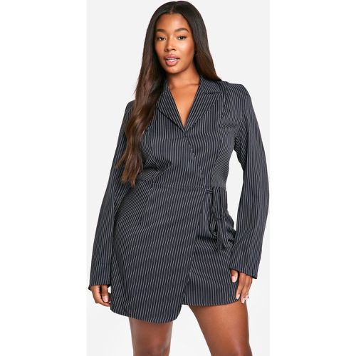 Grande Taille - Robe Portefeuille À Rayures - 46 - boohoo - Modalova