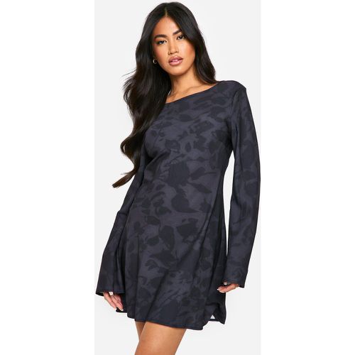 Robe Évasée Fleurie À Dos Nu - 40 - boohoo - Modalova